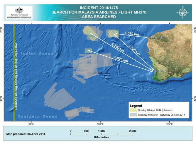 Imagen publicada por la Autoridad Australiana de Seguridad Marítima (AMSA) que muestra tres zonas de búsqueda en el Océano Índico donde los aviones y los barcos están buscando el avión desaparecido Imagen publicada por la Autoridad Australiana de Seguridad Marítima (AMSA) que muestra tres zonas de búsqueda en el Océano Índico donde los aviones y los barcos están buscando el avión desaparecido