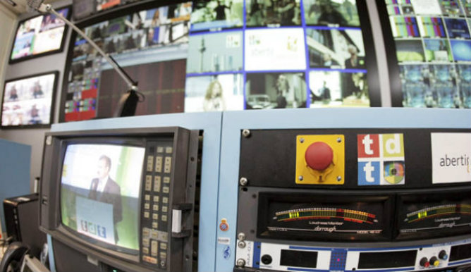 El gobierno sigue adelante con el cierre de canales de TDT El gobierno sigue adelante con el cierre de canales de TDT
