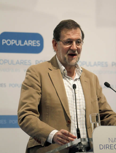 El presidente del Gobierno, Mariano Rajoy, durante su intervención en un acto público del candidato del PP a las elecciones europeas, Miguel Arias Cañete, celebrado en Lalín (Pontevedra) El presidente del Gobierno, Mariano Rajoy, durante su intervención en un acto público del candidato del PP a las elecciones europeas, Miguel Arias Cañete, celebrado en Lalín (Pontevedra)
