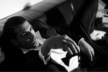 Miguel Ángel Silvestre: "Pido a los guionistas que no me maten porque lo estoy disfrutando mucho" Miguel Ángel Silvestre: "Pido a los guionistas que no me maten porque lo estoy disfrutando mucho"
