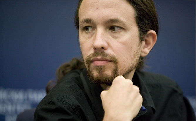 PSOE e IU se suman a Podemos para exigir la paralización de los desahucios PSOE e IU se suman a Podemos para exigir la paralización de los desahucios
