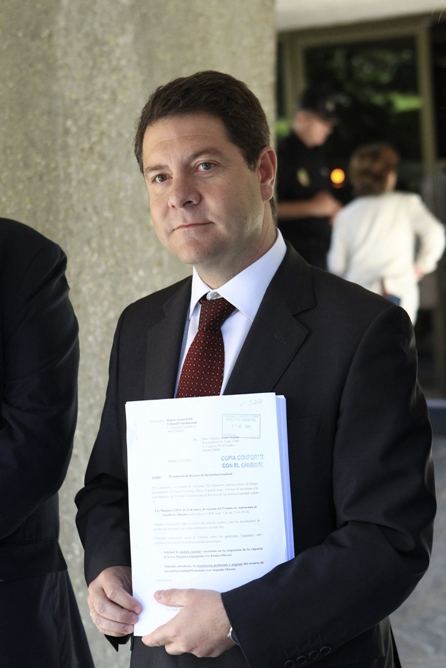 Emiliano García-Page, ha presentado un recurso contra la reforma del Estatuto de Autonomía de Castilla-La Mancha. Emiliano García-Page, ha presentado un recurso contra la reforma del Estatuto de Autonomía de Castilla-La Mancha.