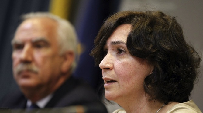 La directora general de Salud Pública, Mercedes Vinuesa, junto al director general de Atención Primaria del Servicio Madrileño de Salud, Antonio Alemany, durante la rueda de prensa. La directora general de Salud Pública, Mercedes Vinuesa, junto al director general de Atención Primaria del Servicio Madrileño de Salud, Antonio Alemany, durante la rueda de prensa.