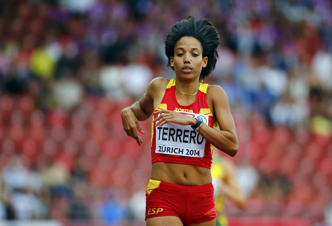 Indira Terrero, bronce en 400 metros Indira Terrero, bronce en 400 metros