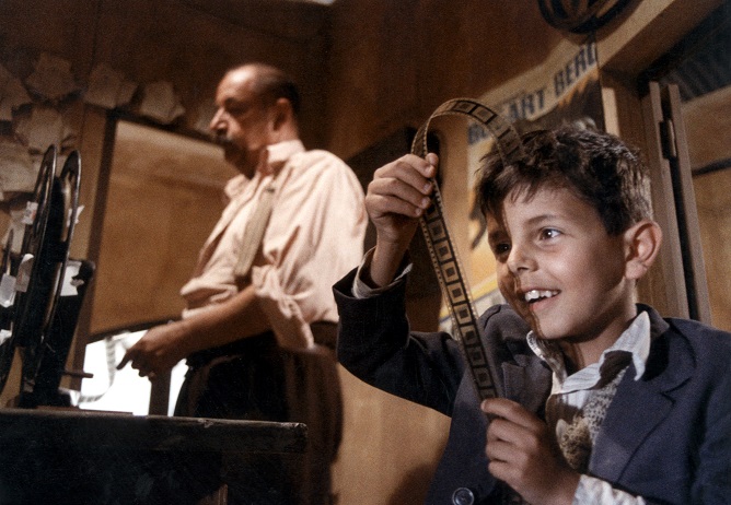 Fotograma de Cinema Paradiso Fotograma de Cinema Paradiso
