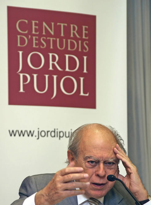 IMAGEN DE ARCHIVO | El ex presidente de la Generalitat catalana Jordi Pujol presenta en rueda de prensa en Tarragona el proyecto educativo Edu 21, que tiene como objetivo la mejora de la calidad de la enseñanza en Cataluña. IMAGEN DE ARCHIVO | El ex presidente de la Generalitat catalana Jordi Pujol presenta en rueda de prensa en Tarragona el proyecto educativo Edu 21, que tiene como objetivo la mejora de la calidad de la enseñanza en Cataluña.