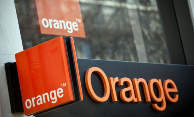 Imagen de una tienda de la compañía de telefonía Orange Imagen de una tienda de la compañía de telefonía Orange