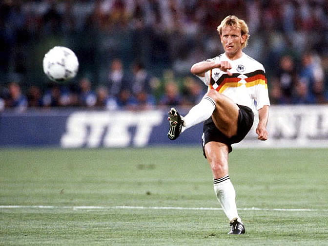 Andreas Brehme, durante la final del Mundial del 1990 Andreas Brehme, durante la final del Mundial del 1990
