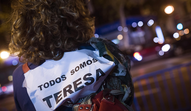 Personal sanitario apoyando a Teresa Personal sanitario apoyando a Teresa