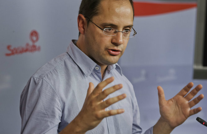 El secretario de Organización del PSOE, César Luena, durante la rueda de prensa que ha ofrecido tras la reunión de la Ejecutiva del partido El secretario de Organización del PSOE, César Luena, durante la rueda de prensa que ha ofrecido tras la reunión de la Ejecutiva del partido