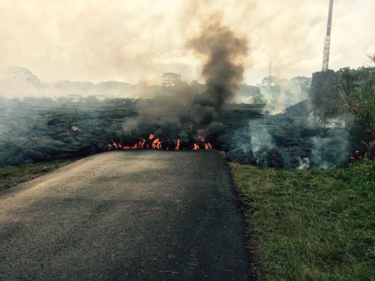 El volcán Kilauea podría bloquear diversos caminos en Pahoa El volcán Kilauea podría bloquear diversos caminos en Pahoa