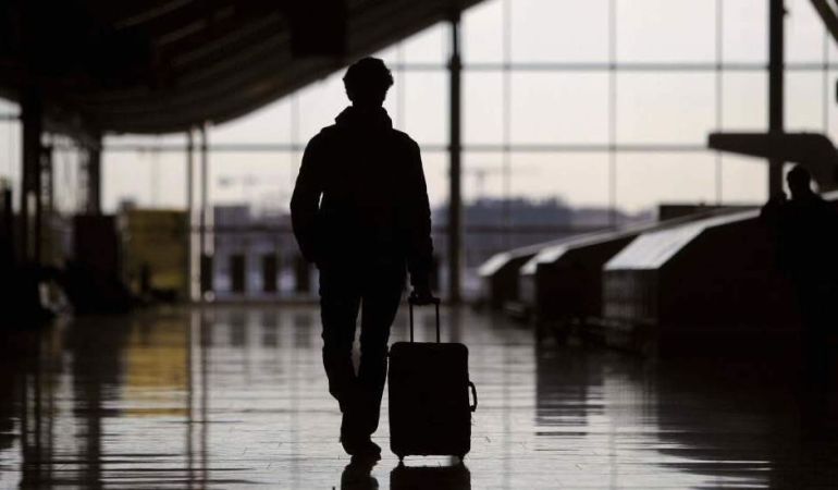 La marcha de españoles al extranjero bate récord desde el inicio de la crisis La marcha de españoles al extranjero bate récord desde el inicio de la crisis