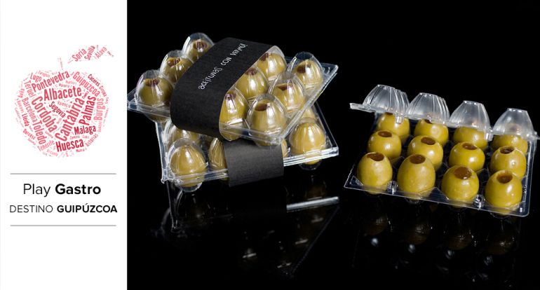 Las aceitunas con vermú son uno de los 'aperitifs' más emblemáticos de A Fuego Negro. Las aceitunas con vermú son uno de los 'aperitifs' más emblemáticos de A Fuego Negro.
