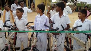 Más de 14.000 kilómetros para defender la educación en La India Más de 14.000 kilómetros para defender la educación en La India