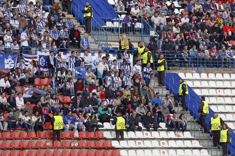 30/11/14 partido de primera division
atletico de madrid - deportivo de la coruña
seguidores del deportivo de la coruña policia seguridad 30/11/14 partido de primera division
atletico de madrid - deportivo de la coruña
seguidores del deportivo de la coruña policia seguridad