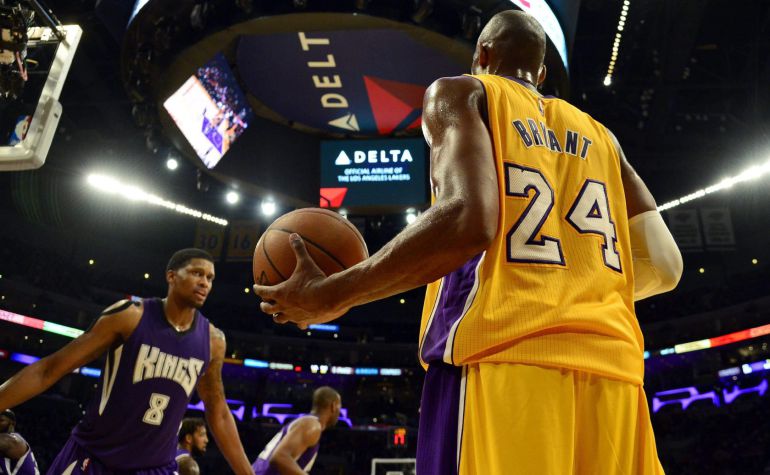 El jugador de los Lakers, en un encuentro ante los Kings de Sacramento. El jugador de los Lakers, en un encuentro ante los Kings de Sacramento.