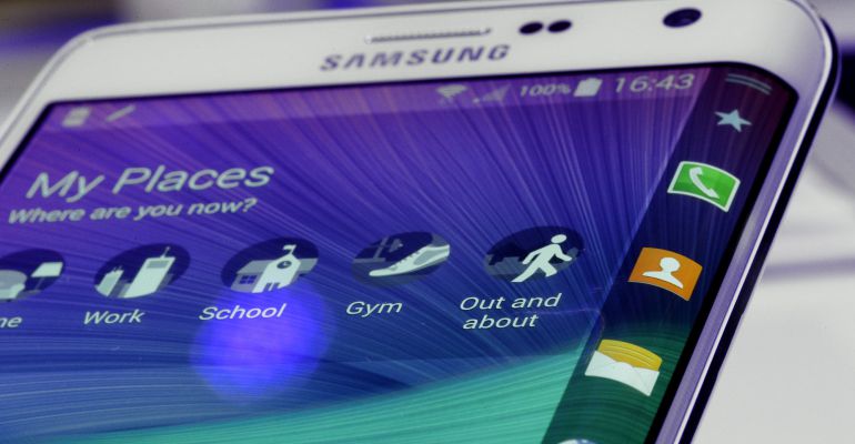 Detalle del teléfono de 5,66 pulgadas Galaxy Note Edge, fabricado por Samsung Detalle del teléfono de 5,66 pulgadas Galaxy Note Edge, fabricado por Samsung