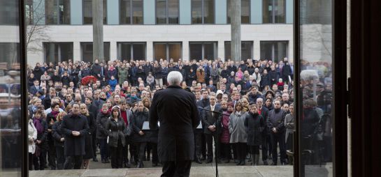 Silencio en todo el mundo por el atentado contra 'Charlie Hebdo' Silencio en todo el mundo por el atentado contra 'Charlie Hebdo'