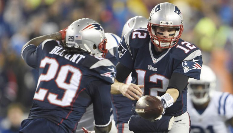 Tom Brady y LeGarrette Bloun, jugadores de los New England Patriots. Tom Brady y LeGarrette Bloun, jugadores de los New England Patriots.