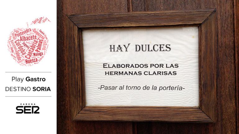 En la puerta del convento de Medinaceli hay un cartel que anuncia los productos que elaboran las monjas. En la puerta del convento de Medinaceli hay un cartel que anuncia los productos que elaboran las monjas.