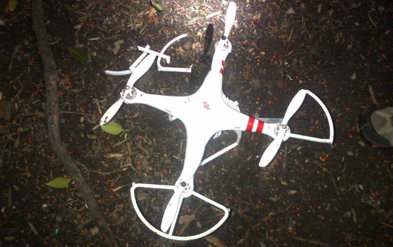 El dron que se estrelló el 26 de enero en la residencia del presidente de los Estados Unidos. El dron que se estrelló el 26 de enero en la residencia del presidente de los Estados Unidos.