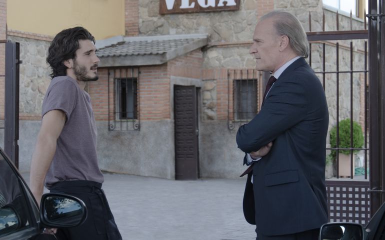 Yon González y Lluis Homar en 'Bajo sospecha' Yon González y Lluis Homar en 'Bajo sospecha'
