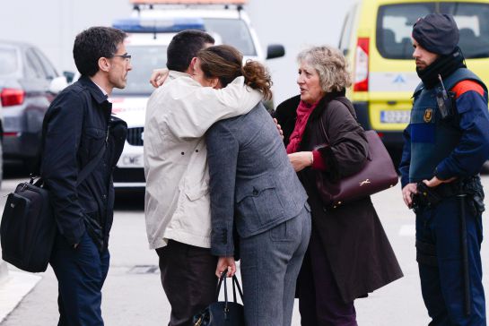 Las imágenes que rodean a la tragedia aérea de los Alpes. Las imágenes que rodean a la tragedia aérea de los Alpes.