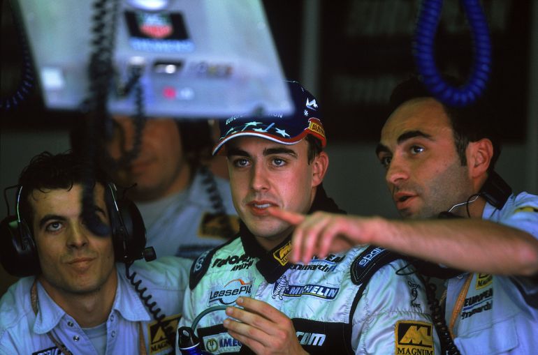 Fernando Alonso, durante su etapa en Minardi en 2001 Fernando Alonso, durante su etapa en Minardi en 2001