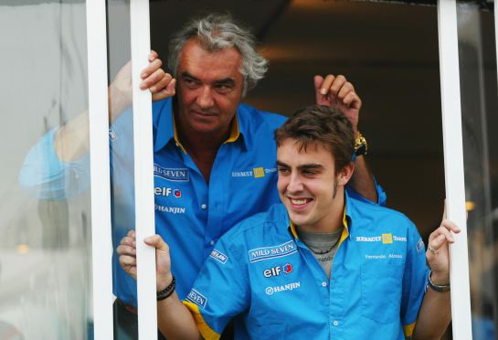 Alonso, junto a Briatore en 2003 Alonso, junto a Briatore en 2003