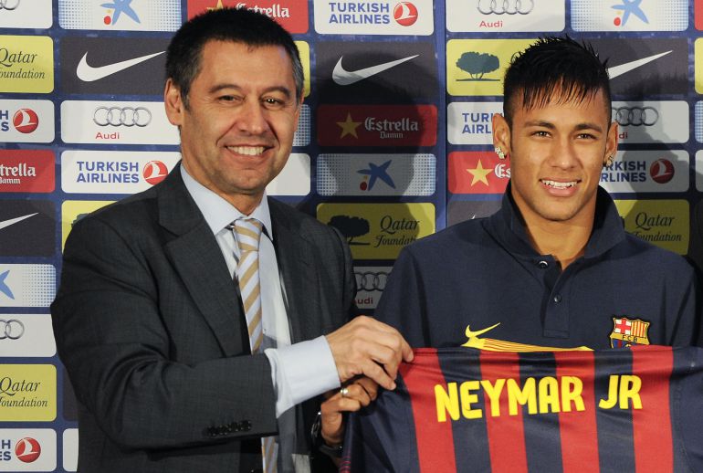 El entonces vicepresidente Josep María Bartomeu, durante la presentación del brasileño Neymar el 3 de junio de 2013 El entonces vicepresidente Josep María Bartomeu, durante la presentación del brasileño Neymar el 3 de junio de 2013