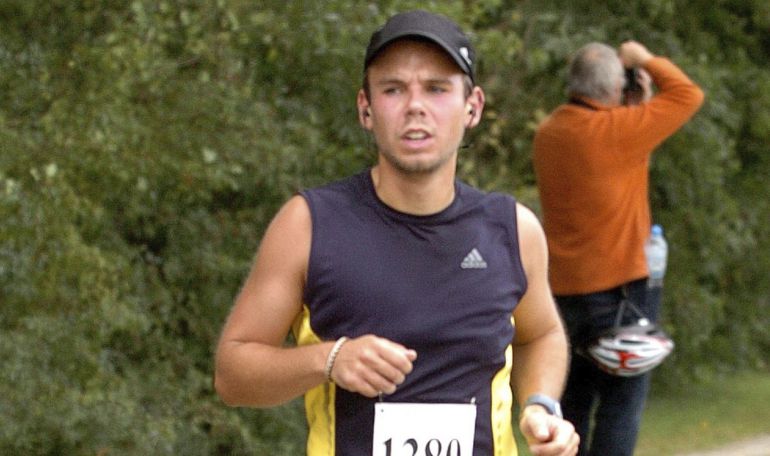Andreas Lubitz, copilto del vuelo 4U9525 de Germanwings, mientras participa en una carrera. Andreas Lubitz, copilto del vuelo 4U9525 de Germanwings, mientras participa en una carrera.
