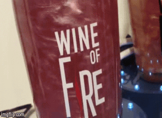Situado sobre un soporte magnéitco, el vino se mueve como las llamas de una hoguera. Situado sobre un soporte magnéitco, el vino se mueve como las llamas de una hoguera.