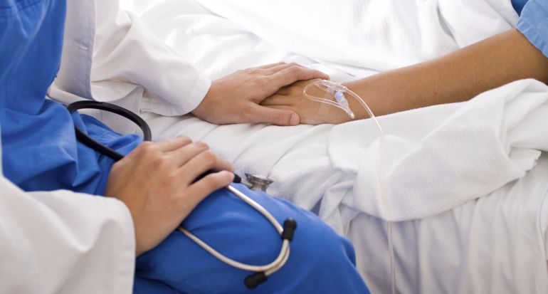 Los pacientes piden a los partidos que pacten una ley estatal de muerte digna Los pacientes piden a los partidos que pacten una ley estatal de muerte digna