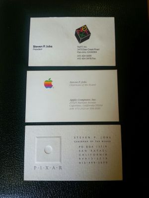 Más de 5.000 dólares por tres tarjetas de visita que pertenecieron a Steve Jobs Más de 5.000 dólares por tres tarjetas de visita que pertenecieron a Steve Jobs
