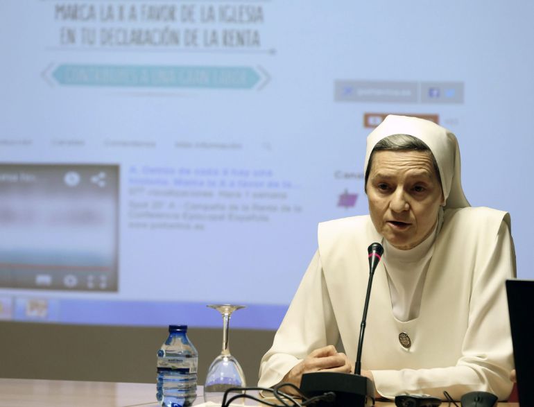 Sor Carmen Señor, protagonista de uno de los spot de televisión de la campaña de la renta, durante la presentación de la campaña de la Conferencia Episcopal, en un acto celebrado hoy en Madrid. EFE/Ballesteros Sor Carmen Señor, protagonista de uno de los spot de televisión de la campaña de la renta, durante la presentación de la campaña de la Conferencia Episcopal, en un acto celebrado hoy en Madrid. EFE/Ballesteros