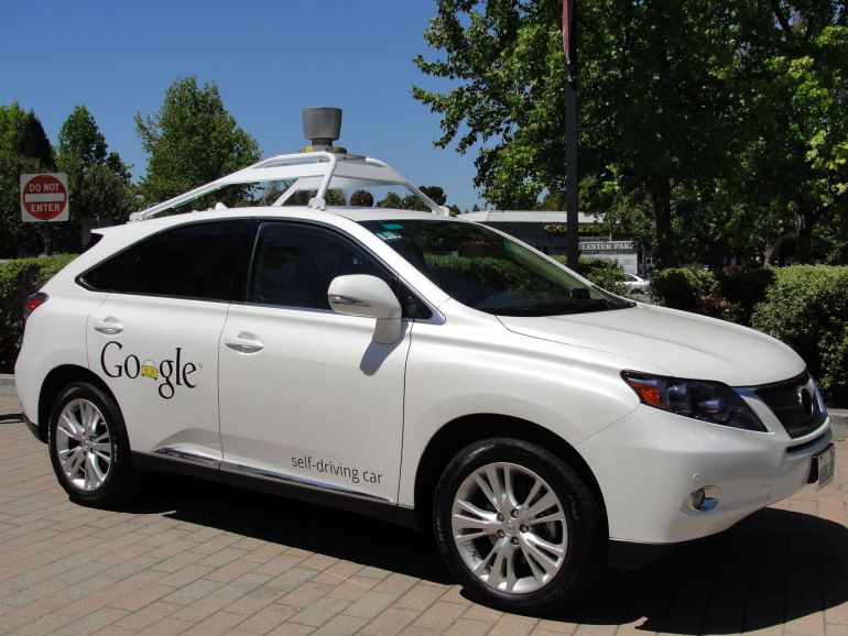 Google ha reconocido que sus 50 coches sin conductor han sufrido ya 11 accidentes en las carreteras de California donde realiza trayectos de prueba desde el verano del 2014 Google ha reconocido que sus 50 coches sin conductor han sufrido ya 11 accidentes en las carreteras de California donde realiza trayectos de prueba desde el verano del 2014