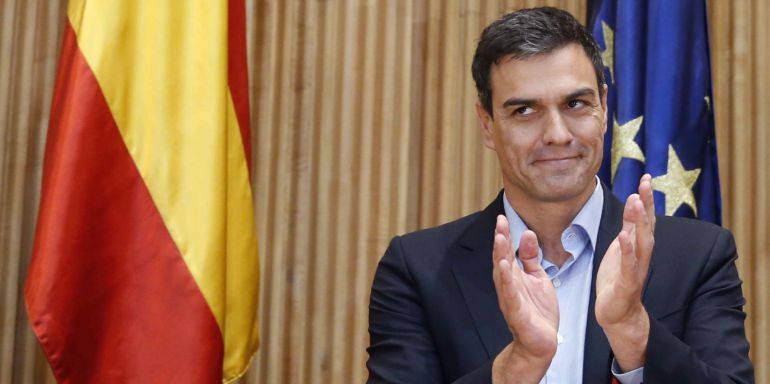 El secretario general del PSOE, Pedro Sánchez, durante la reunión del plenario de los grupos socialistas del Congreso, Senado y Parlamento Europeo, en la Cámara Baja. El secretario general del PSOE, Pedro Sánchez, durante la reunión del plenario de los grupos socialistas del Congreso, Senado y Parlamento Europeo, en la Cámara Baja.