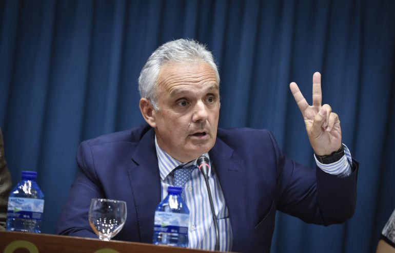 El presidente de la Real Federación Española de Tenis (RFET) José Luis Escañuela, durante la rueda de prensa ofrecida en Madrid, en la que reiteró su decisión de no dimitir El presidente de la Real Federación Española de Tenis (RFET) José Luis Escañuela, durante la rueda de prensa ofrecida en Madrid, en la que reiteró su decisión de no dimitir