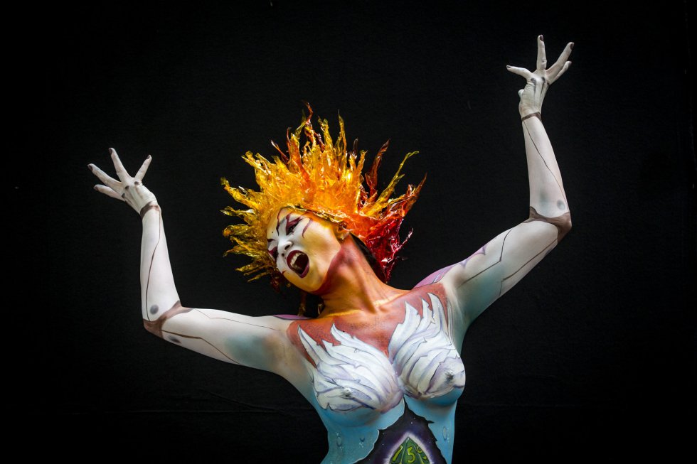 También existen especializaciones en cuerpos pintados clásicos, rostros pintados, efectos especiales, belleza, maquillaje de moda, fotografía, arte digital y modelaje. También existen especializaciones en cuerpos pintados clásicos, rostros pintados, efectos especiales, belleza, maquillaje de moda, fotografía, arte digital y modelaje.