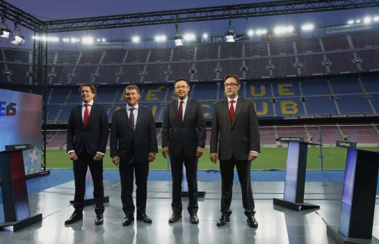 GRA442. BARCELONA. 14/07/2015.- Los candidatos del Fc Barcelona Toni Freixa (i1) Joan Laporta (i2) Agusti Benedito (d2) Agusti Benedito (d1) en el Camp Nou.antes del debate en TV3 .EFE/Alejandro García GRA442. BARCELONA. 14/07/2015.- Los candidatos del Fc Barcelona Toni Freixa (i1) Joan Laporta (i2) Agusti Benedito (d2) Agusti Benedito (d1) en el Camp Nou.antes del debate en TV3 .EFE/Alejandro García