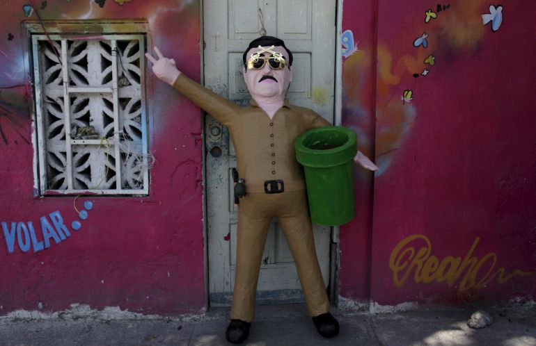 Piñata en honor al 'Chapo' Guzmán. Piñata en honor al 'Chapo' Guzmán.