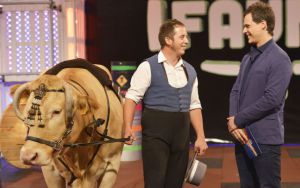 Frank Cuesta vuelve a cargar contra Christian Gálvez y Soraya por '¡Vaya fauna!' Frank Cuesta vuelve a cargar contra Christian Gálvez y Soraya por '¡Vaya fauna!'
