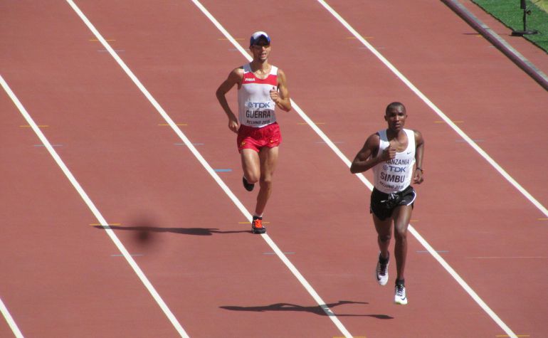 El segoviano Javier Guerra llegando a meta en el maratón del mundial de Pekín El segoviano Javier Guerra llegando a meta en el maratón del mundial de Pekín