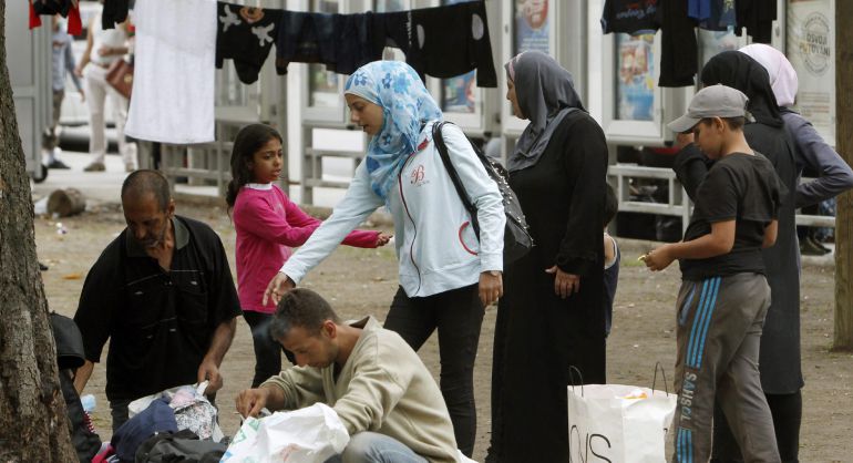 Inmigrantes en las calles de Belgrado esperan para entrar en el resto de países europeos. Inmigrantes en las calles de Belgrado esperan para entrar en el resto de países europeos.