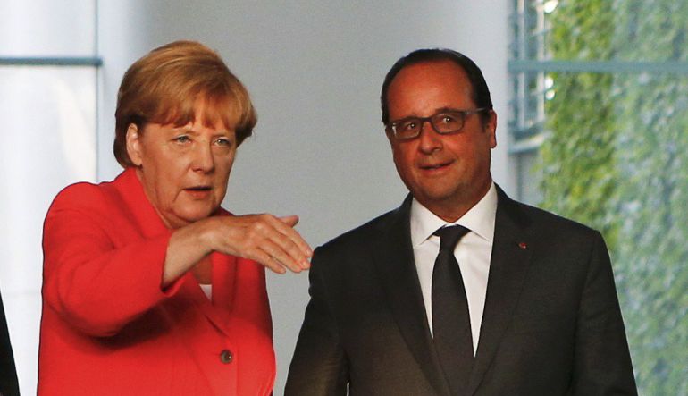 Angela Merkel y Francois Hollande, durante el encuentro con Petró Poroshenko para lograr un acuerdo que permita el tránsito seguro de gas ruso hacia Europa a través de Ucrania Angela Merkel y Francois Hollande, durante el encuentro con Petró Poroshenko para lograr un acuerdo que permita el tránsito seguro de gas ruso hacia Europa a través de Ucrania