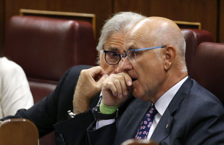 Los diputados de CiU, Josep Antoni Durán Lleida y Josep Sánchez Llibre. Los diputados de CiU, Josep Antoni Durán Lleida y Josep Sánchez Llibre.