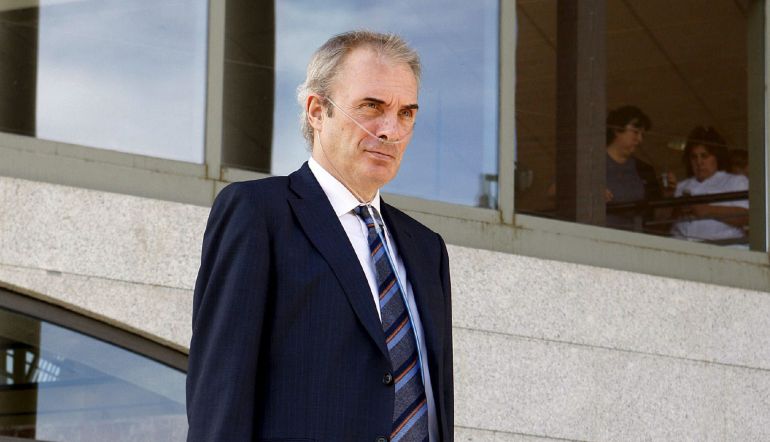 El profesor universitario Jesús Neira, que en 2008 recibió una paliza por recriminar a un hombre, Antonio Puerta, que estuviera maltratando a una mujer. El profesor universitario Jesús Neira, que en 2008 recibió una paliza por recriminar a un hombre, Antonio Puerta, que estuviera maltratando a una mujer.