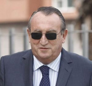 Carlos Fabra, a su llegada a unos de sus juicios. Carlos Fabra, a su llegada a unos de sus juicios.