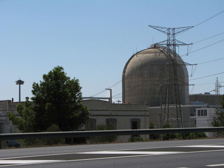 El CSN, el Consejo de Seguridad Nuclear, es el orgsnismo público encargado de la seguridad de las centrales nucleares en España y depende del Parlamento.
El CSN, el Consejo de Seguridad Nuclear, es el orgsnismo público encargado de la seguridad de las centrales nucleares en España y depende del Parlamento.