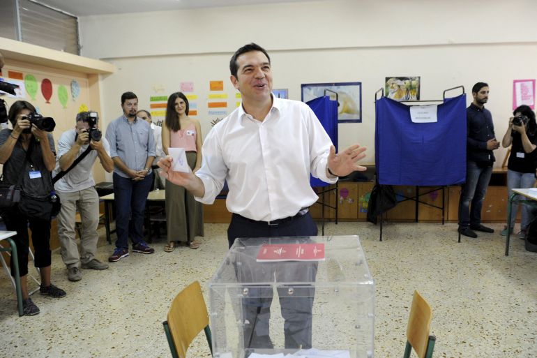 El primer ministro griego y líder de Syriza, Alexis Tsipras, votando en estas nuevas elecciones generales. El primer ministro griego y líder de Syriza, Alexis Tsipras, votando en estas nuevas elecciones generales.